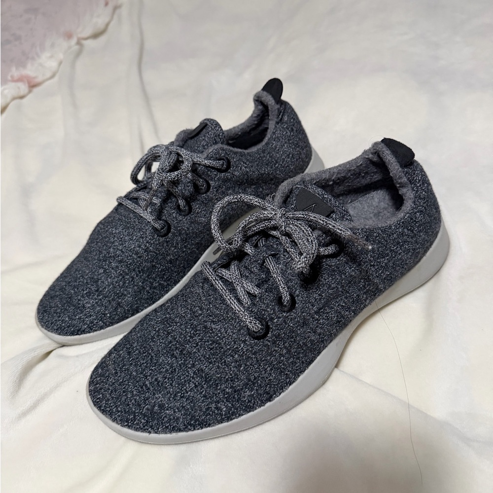 Allbirds Men’s Wool Runners in Dark Gray Knit Sneakers size 10